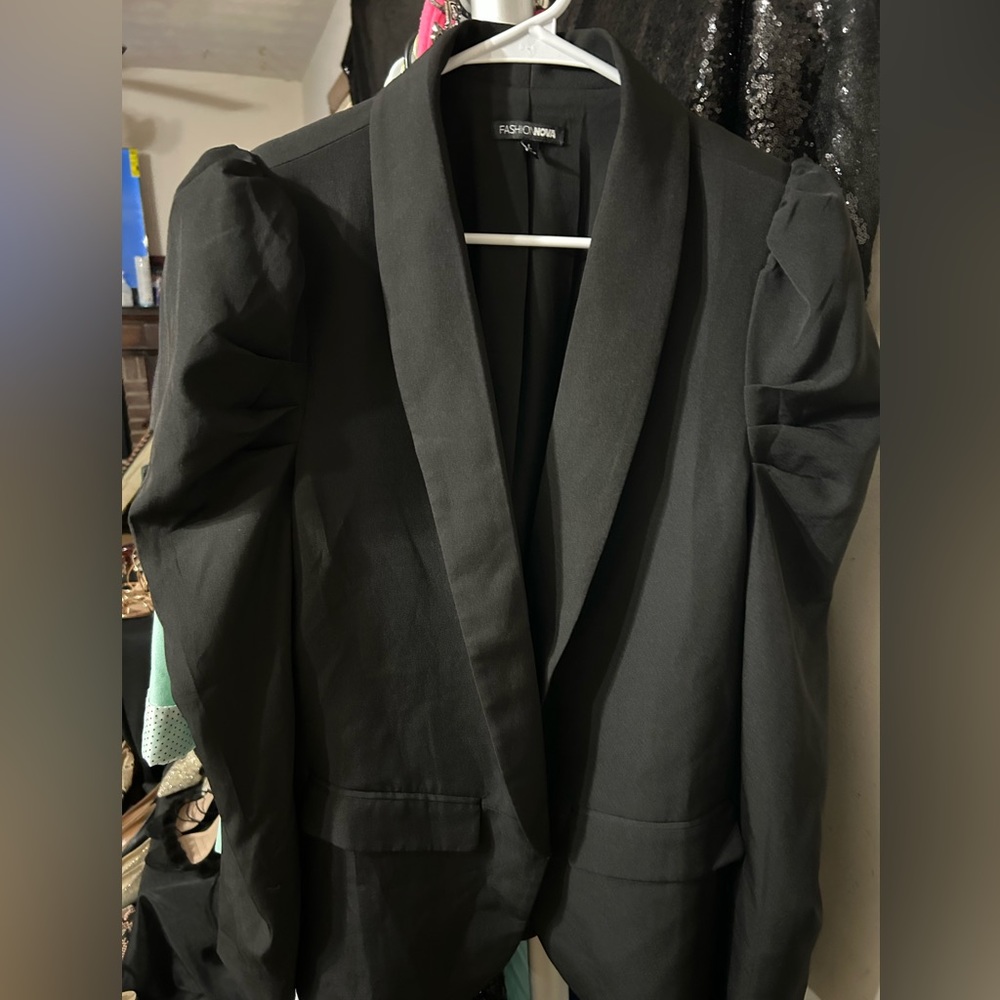 Fashion Nova Black Puffed Sleeve Blazer